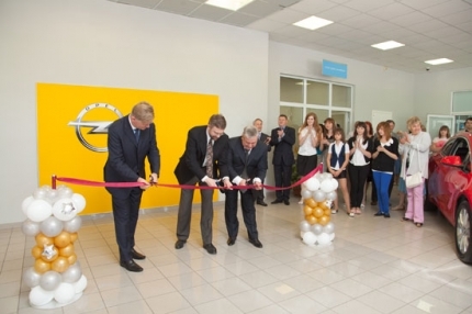 Opel opening